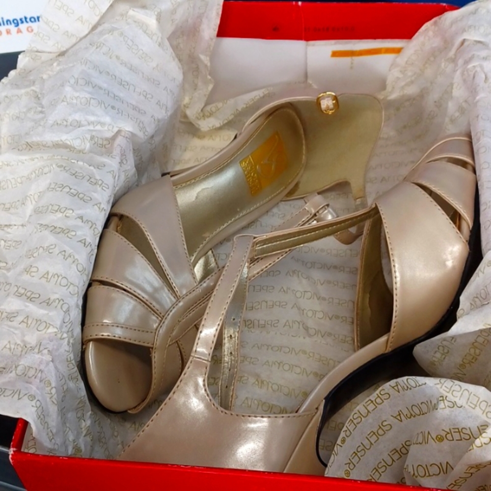 Victoria Spencer Vanna high heel shoes